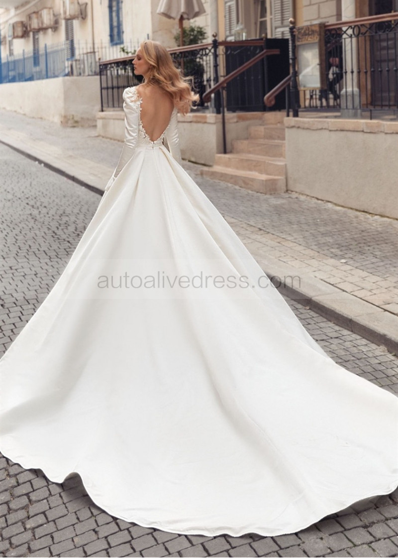 .com: CHYSP Simple Plain Satin Wedding Dresses 2021 Big Bow Ivory Bridal  Dresses Boat Neck Long Tail Wedding Gown (Size : Small) : Clothing, Shoes &  Jewelry